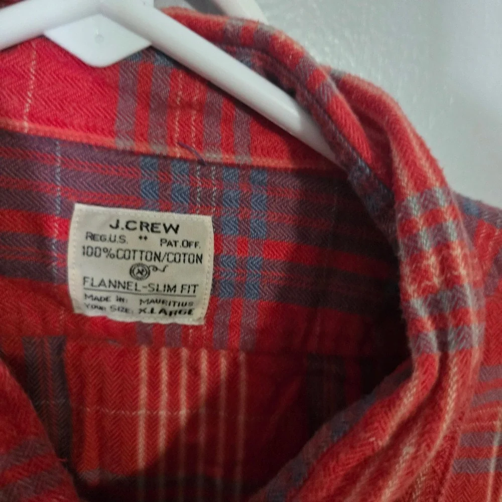 J Crew Flannel Slim Fit Plaid Long Sleeve Button Up Shirt Men's XLarge Red Grey‎